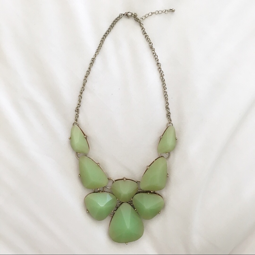 Beautiful green costume jewelry necklace